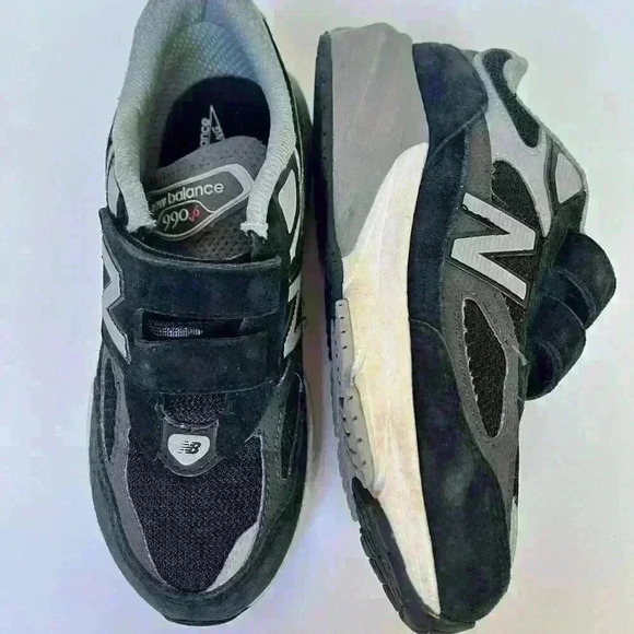 New Balance 990v6 Hook & Loop suede sneakers - Picture 3 of 6